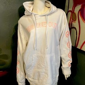 ODD ONE OUT Hoodie XL
